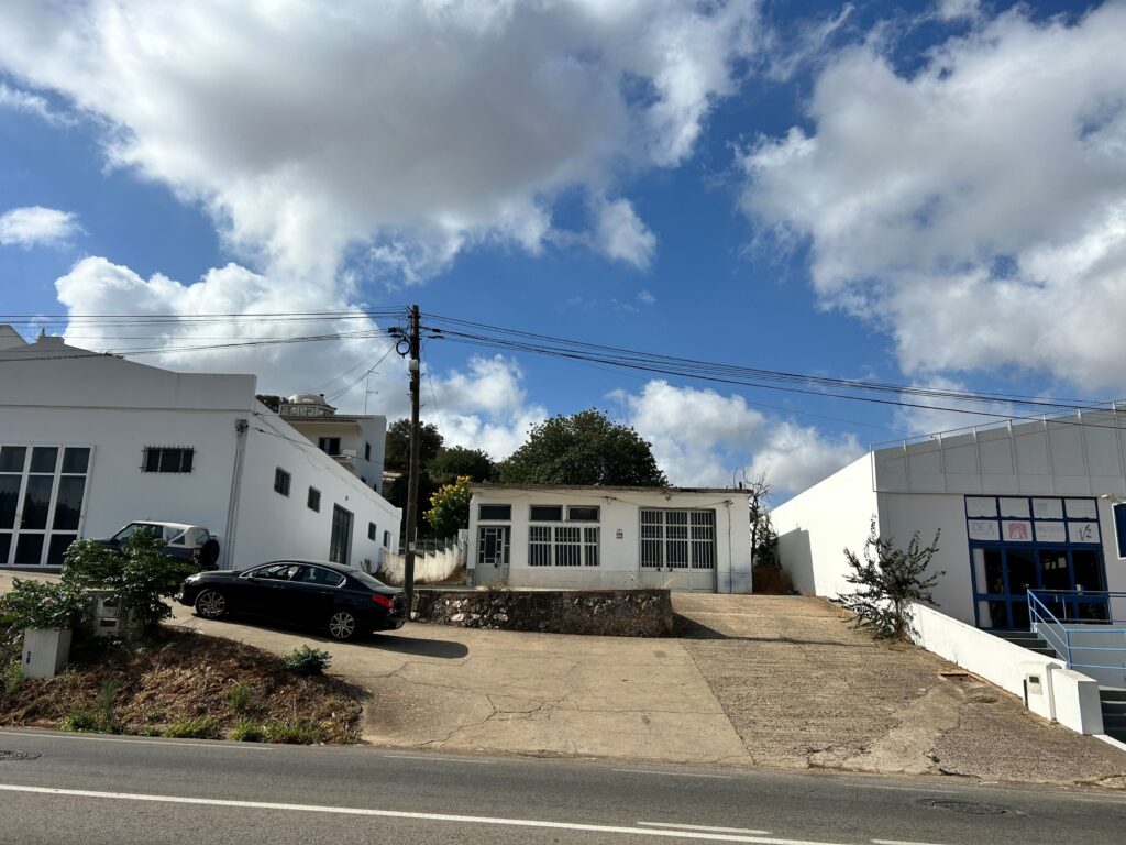 Terreno e Armazem para venda em Loulé (Trust Imobiliária)