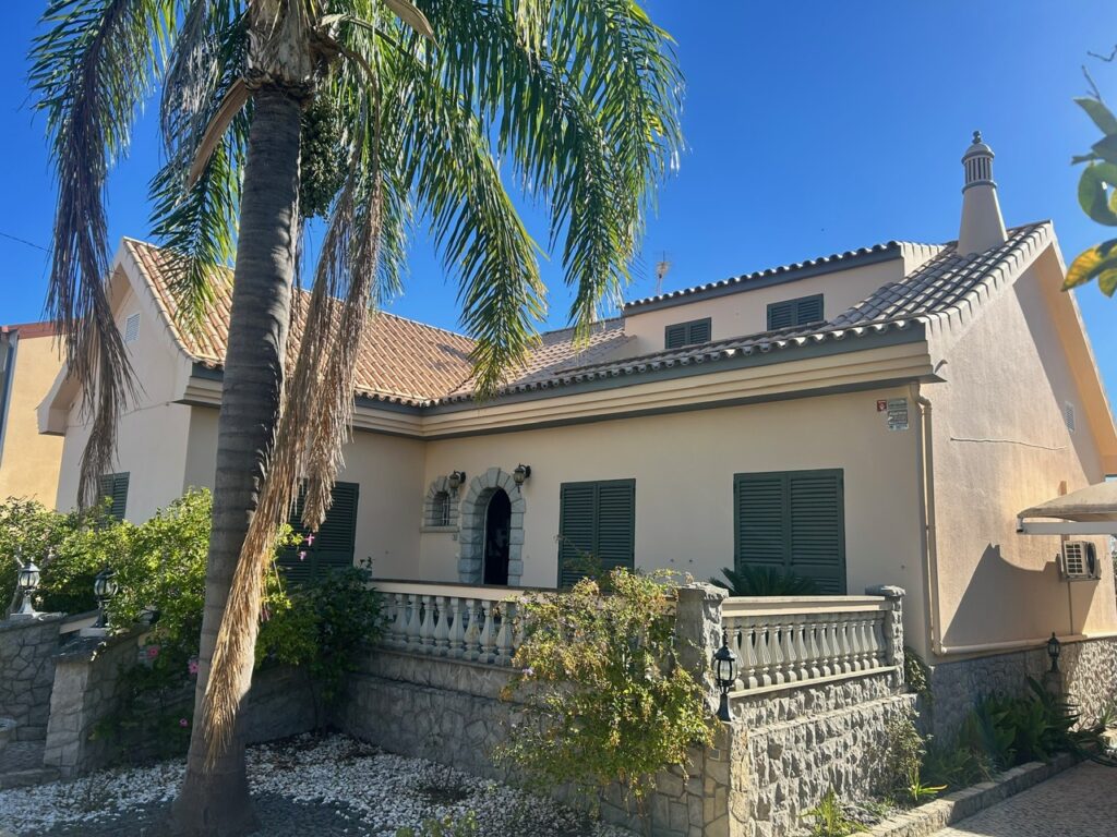 Moradia T3 para Venda em Loulé (Trust Imobiliária)