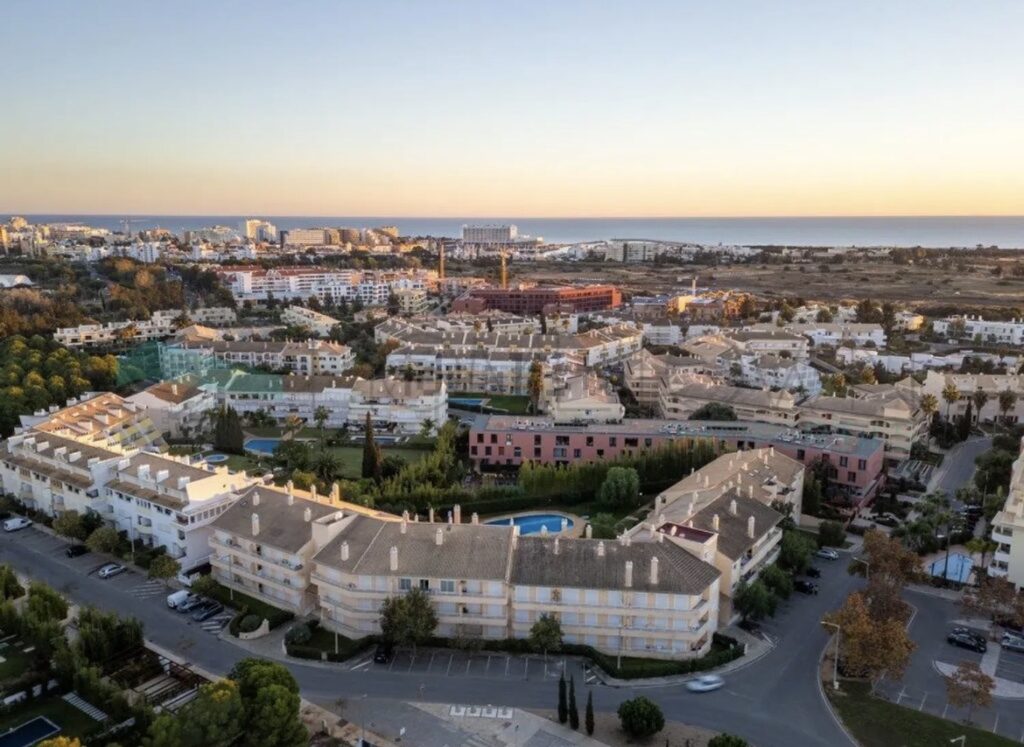 €420,000 Apartment for sale, 2 bedrooms in Vilamoura, Trust Real Estate